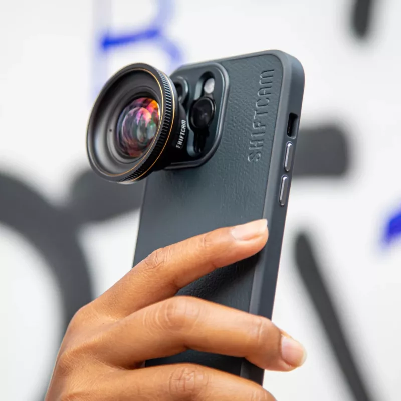 ShiftCam LensUltra Achtercover met Lens Mount voor iPhone 14 Pro Max, MagSafe, zwart
