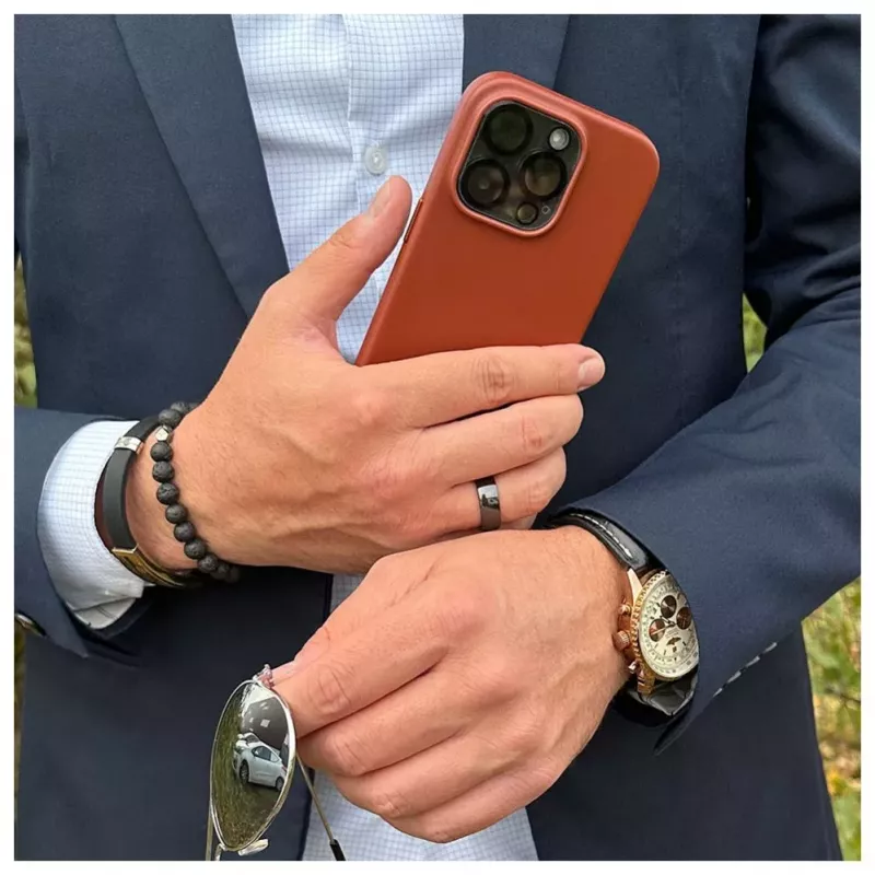 Evelatus Apple iPhone 14 Pro Echtleren hoesje met MagSafe Bruin