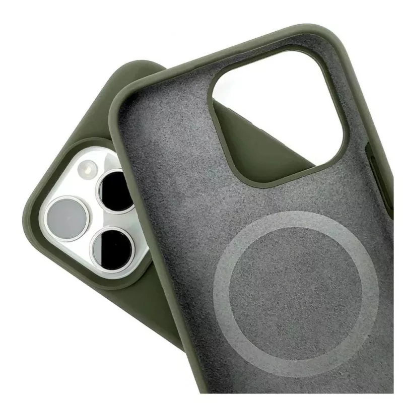 Evelatus Apple iPhone 15 Pro Max Premium MagSafe Soft Touch silicone hoesje donkergroen