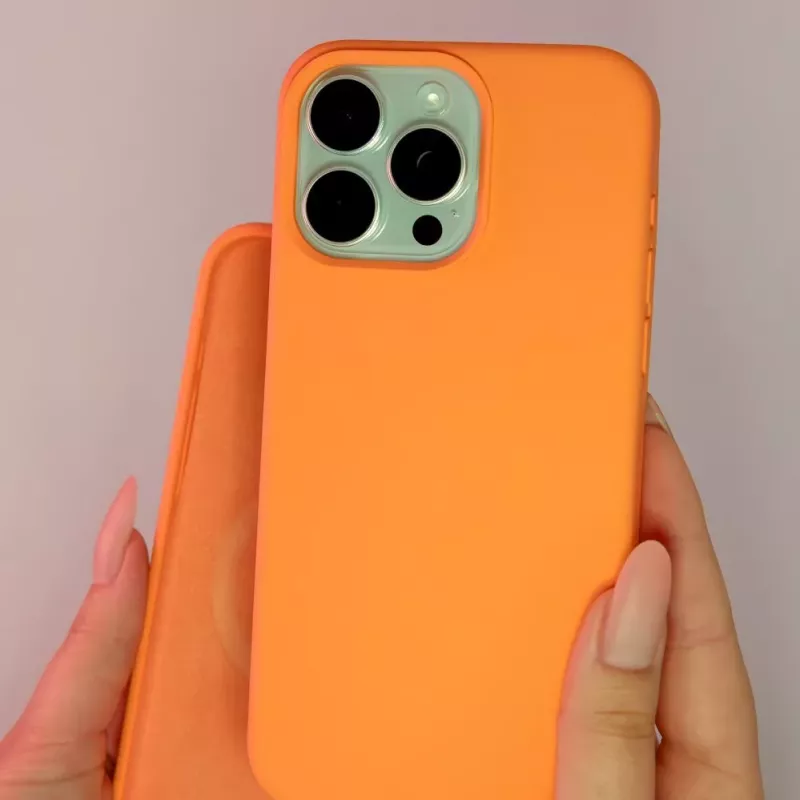 Evelatus Apple iPhone 15 Pro Max Premium MagSafe Soft Touch Siliconen Case New Function Oranje