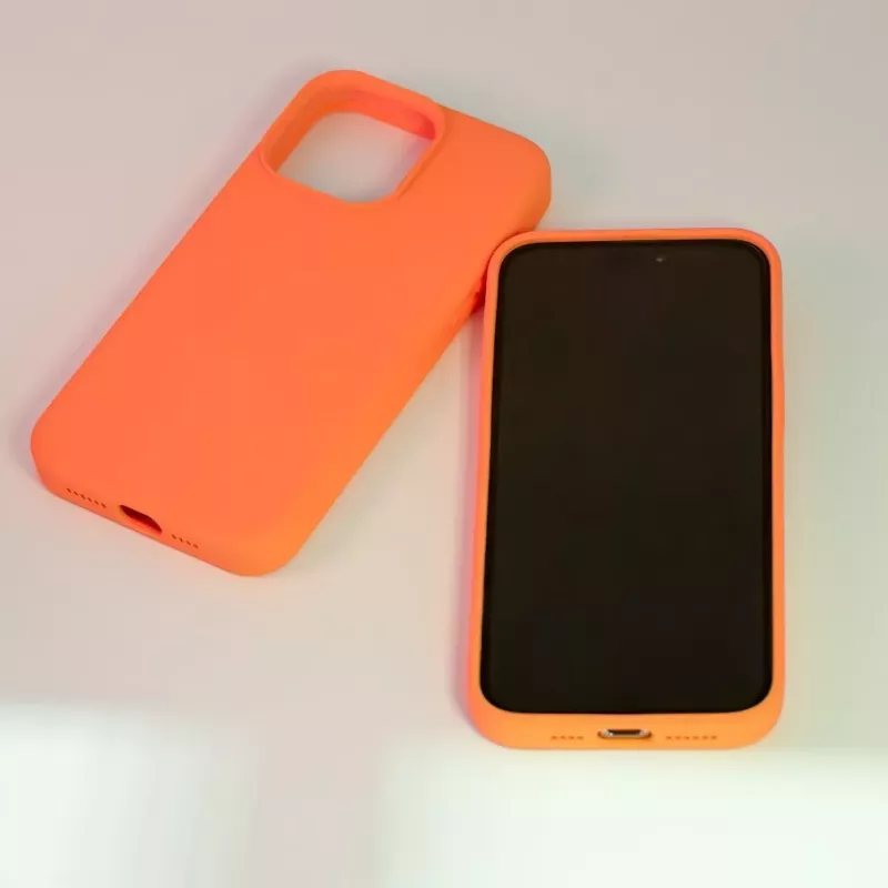 Evelatus Apple iPhone 15 Pro Max Premium MagSafe Soft Touch Siliconen Case New Function Oranje