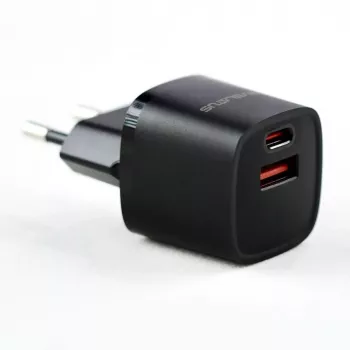 Evelatus USB-A en USB-C 30W Max EU-oplader zwart