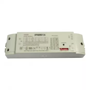 SYNERGY21 LED-controller EOS 05 4-kanaals controller + voeding CC 250~1500mA 75W