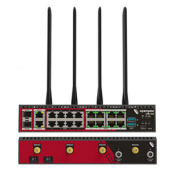 Opengear OM1308-8E-C met 8x RS-232-aansluitingen (X1/X2 selecteerbaar) en 8x 1GbE-switch