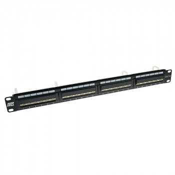 ACT 24-poorts CAT6 UTP 45° gehoekt patchpaneel, 1U, zwart (PP1013)