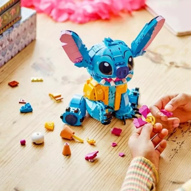 LEGO | Disney Stitch bouwbaar kinderspeelgoed set met ijs 43249