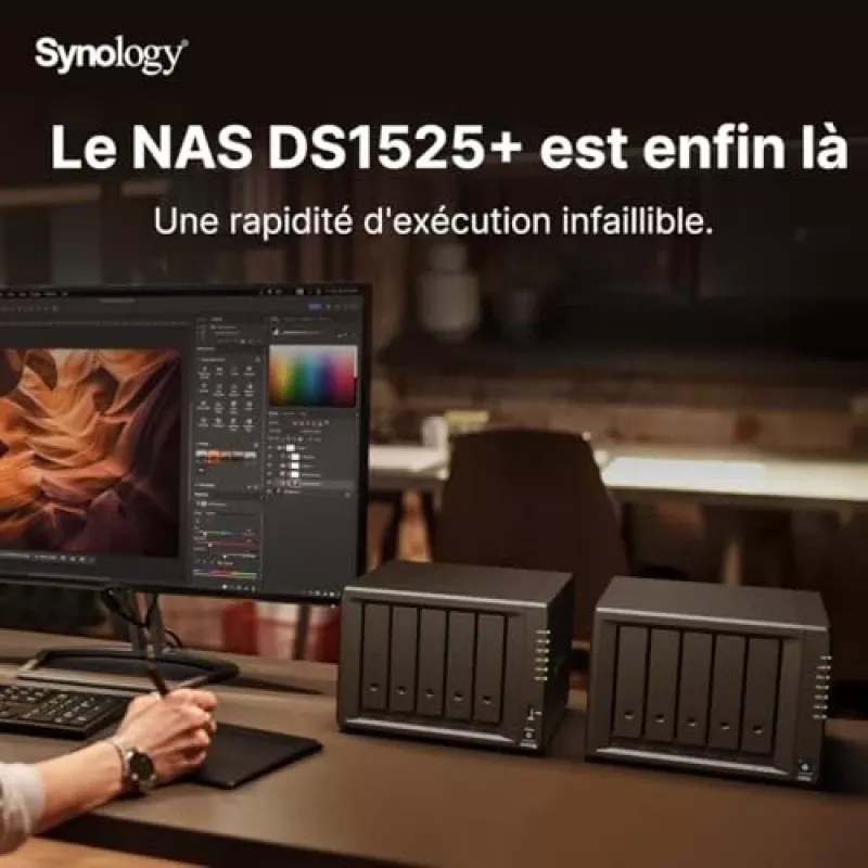 Synology DiskStation DS1525+ NAS/opslagserver Ryzen Embedded V1500B 8 GB DDR4 0 TB zwart