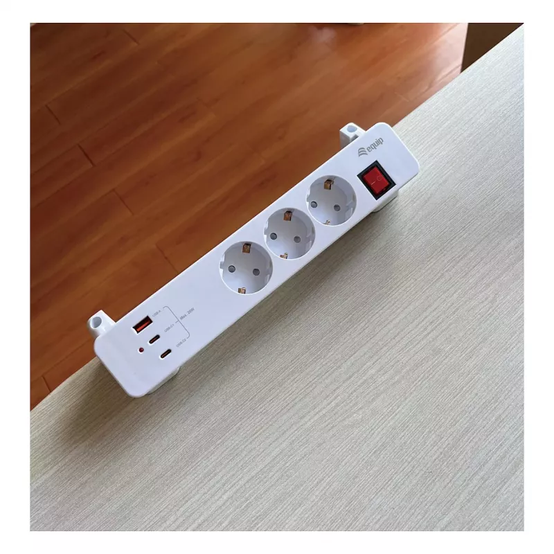 Equip Stekkerdoos CEE 7/7 90° naar 3x Schuko / 2x USB-C + USB-A, Wit, 1,5m