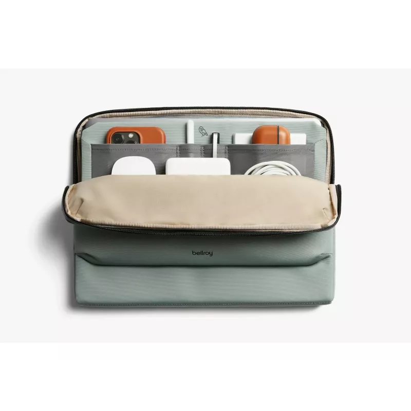 Bellroy Laptop Caddy 16 - laptoptas voor 16 inch laptops met accessoirevakken (eucalyptus)