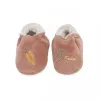 Kaloo 2-in-1 cadeauset konijn (rammelaar + booties) Petites Chansons collectie