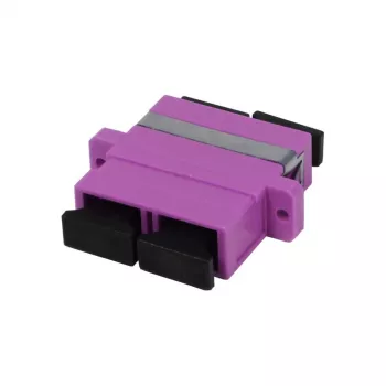 SYNERGY21 glasvezelkoppeling SC/SC multimode duplex OM4 50/125µm PVC violet keramische huls