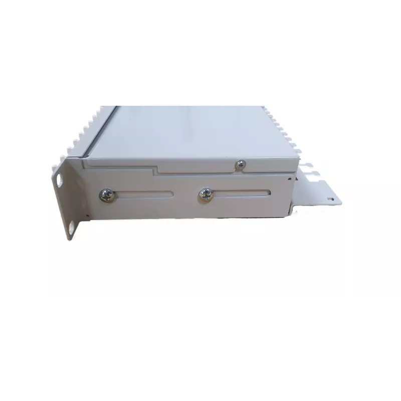EFB Elektronik deels bezette breakout-box met 24 LC-duplex koppelingen OM3