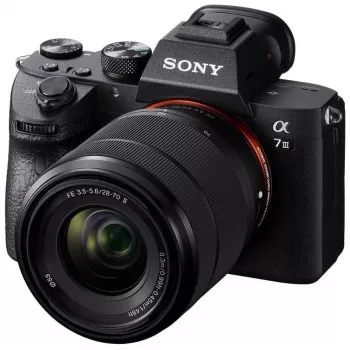 Sony Alpha ILCE-7 Mark III + Sony SEL 28-70mm f/3.5-5.6 OSS II systeemcamera kit
