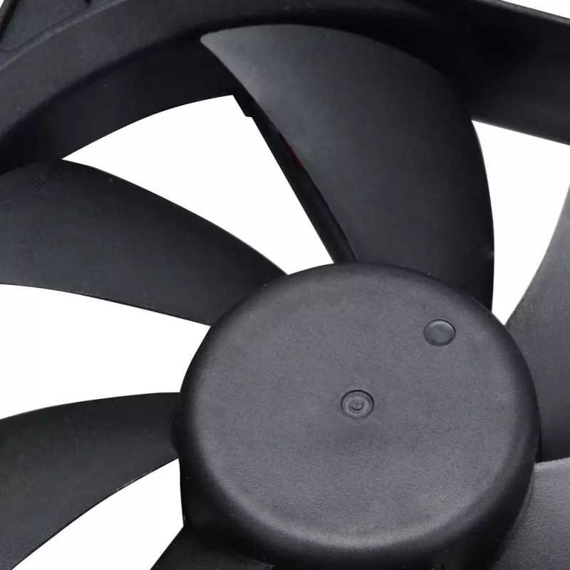 Akasa 12cm zwarte fan - 17,5 dB - zwart