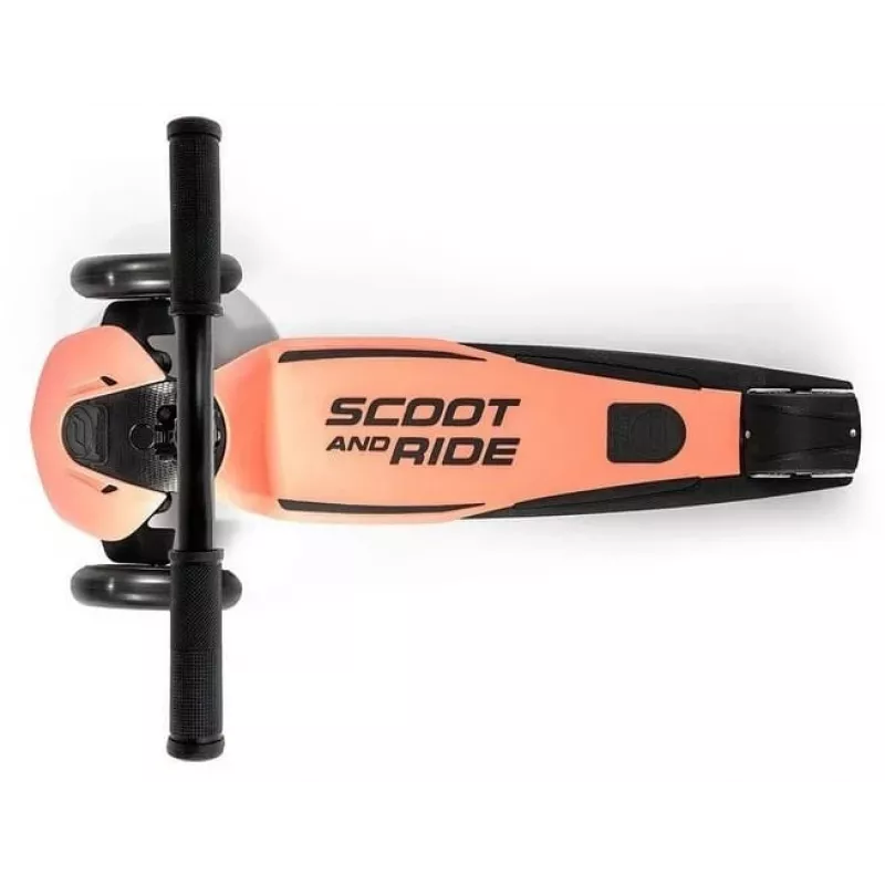 Scoot & Ride Highwaykick 5 LED Peach 3-wiel kick-step