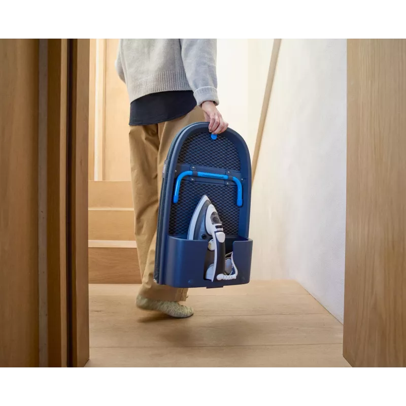 Joseph Joseph Pocket Plus Max opvouwbaar tafelstrijkplankje blauw