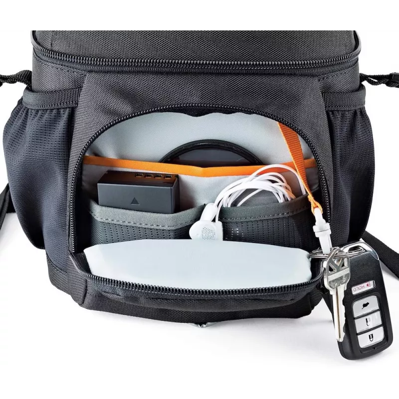 Lowepro Nova 140 AW II Camera-schoudertas Zwart