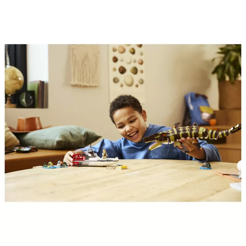 LEGO Jurassic World 76974 Missie op de boot en Mosasaurus-model