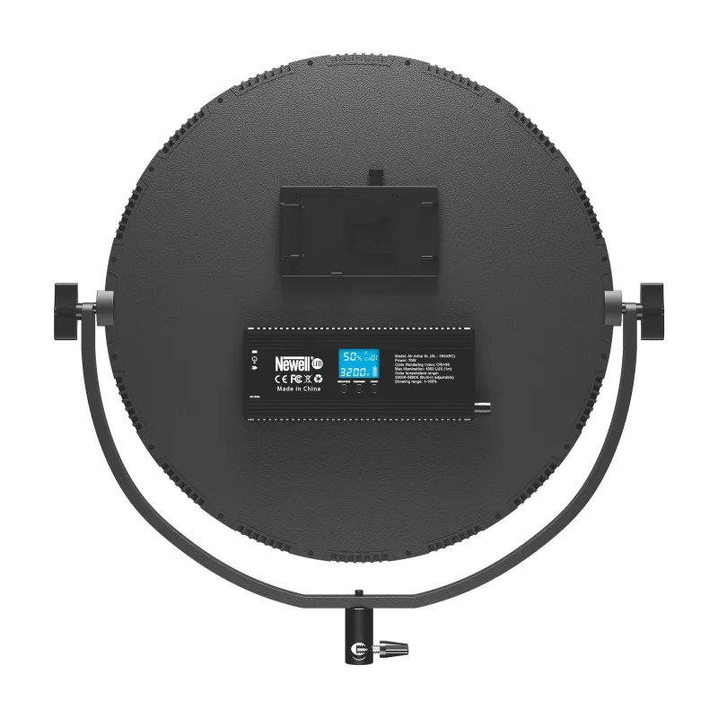 Newell LED Air Artha XL paneellamp en Talos lichtstatiefset