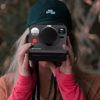 LOVEINSTANT beschermdop van aluminium voor Polaroid Now Now+ zwart