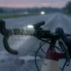 VAYOX VA0112 fietsvoorlicht, 980 lm, 4000 mAh, powerbank-functie, IPX6, USB-C