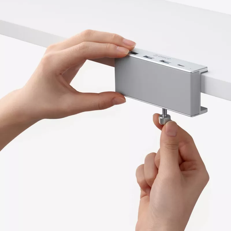 ORICO MH4PC USB-C-hub met klembevestiging, 3x USB-A 3.0 + 1x USB-C 3.0, zilver