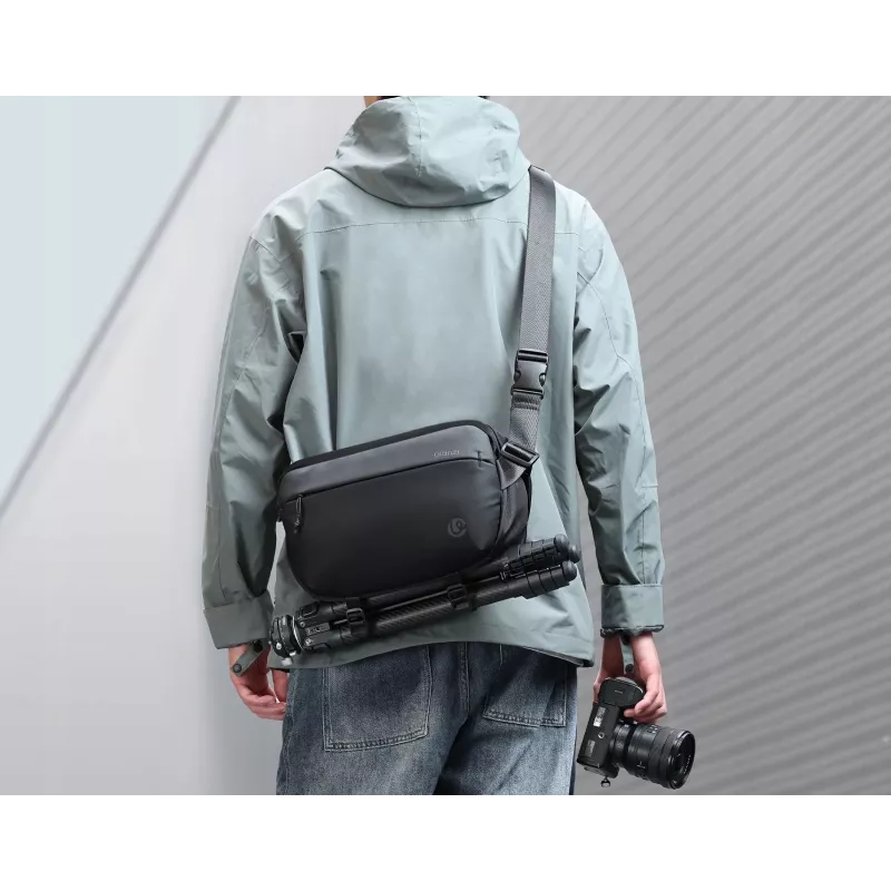 Ulanzi PB038 Travel Sling Bag V2 - zwart, 7L, waterafstotend
