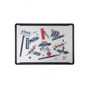 SKINARMA Henko hard shell case voor MacBook Air 15 inch M2 2023 / M3 2024 / M4 2025 / M5 2026, frost clear
