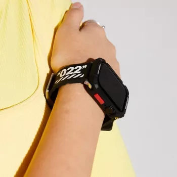 SKINARMA Kurono hoes voor Apple Watch Ultra 49mm - zwart
