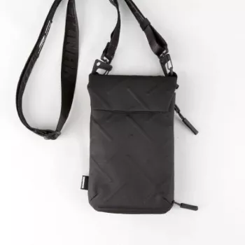 Skinarma Juno telefoon crossbodytas zwart