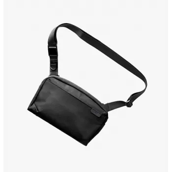 UNIQ Arden Sling 2L Zwart