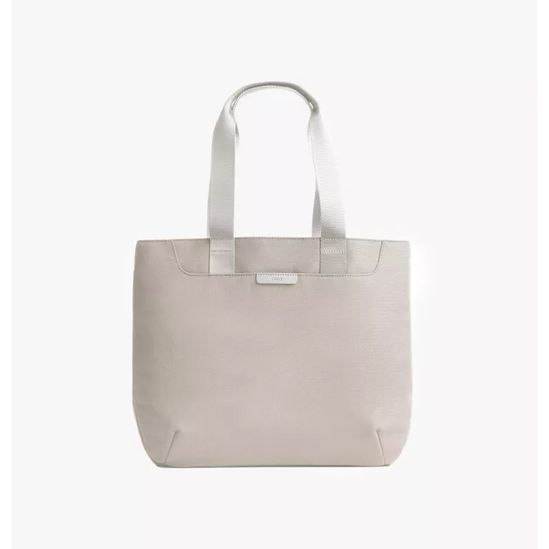 UNIQ Arden Tote 16L laptoptas zwart