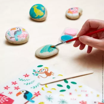 Janod steenschilderij creatieve set – 6 natuurstenen, 6 acrylverf, 2 penselen, glitter, wiebeloogjes, stickers – vanaf 6 jaar