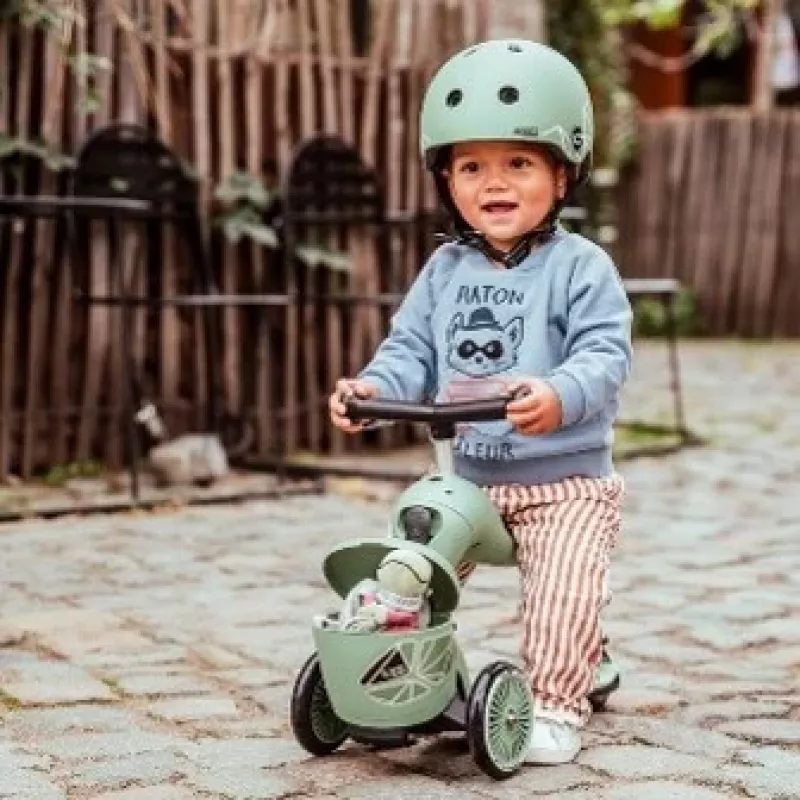 Scoot & Ride Highwaykick 1 Lifestyle 2-in-1 step & scooter, Green Lines