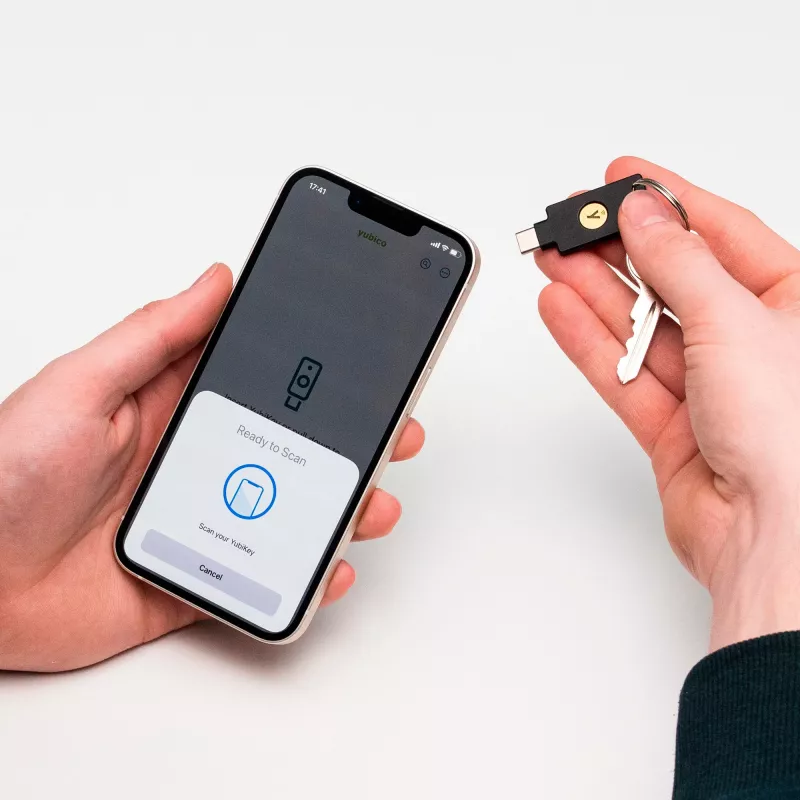 YubiKey 5C NFC beveiligingssleutel (zwart/goud, 2-pack)