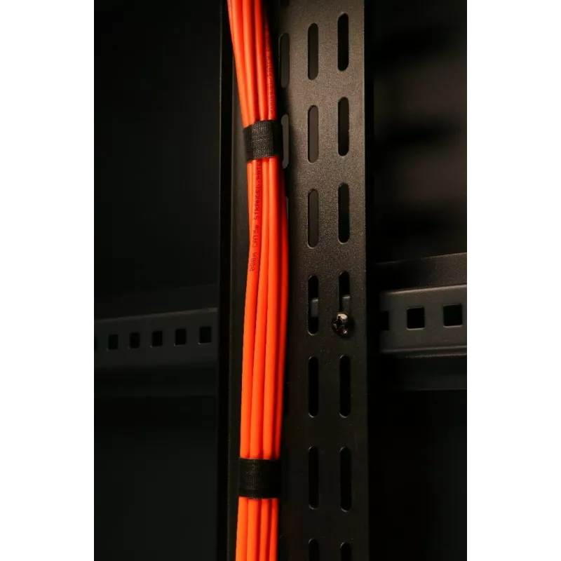 DSIT verticaal kabelmanagement-paneel 18U 30cm breed zwart (DS-CABLETRAY-18U-30)