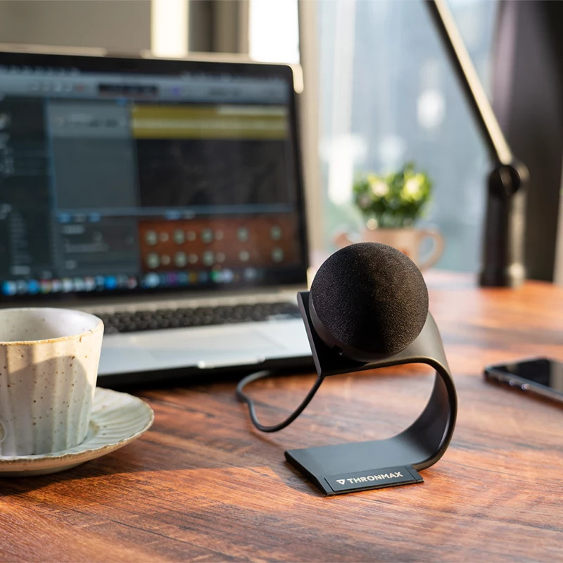THRONMAX Fireball dynamische USB-podcastmicrofoon, nier, 48 kHz/16-bit, met hoofdtelefoonmonitoring, zwart