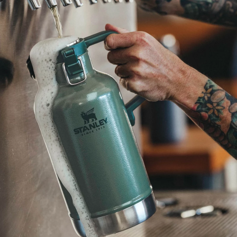 STANLEY Easy-Pour Growler Classic bierkan 1,9L groen
