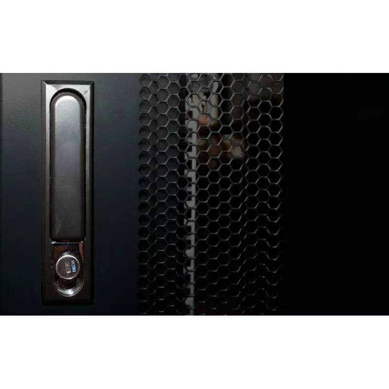 DSIT 22U 19 inch serverrack met geperforeerde voordeur 600x600x1200mm (DS6622PP)