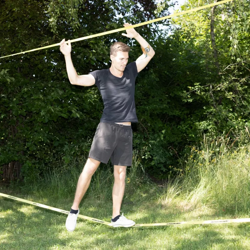 SCHILDKRÖT slackline-set 15 m geel, 50 mm breed met ratelspanning – balanceertrainingskit 970701