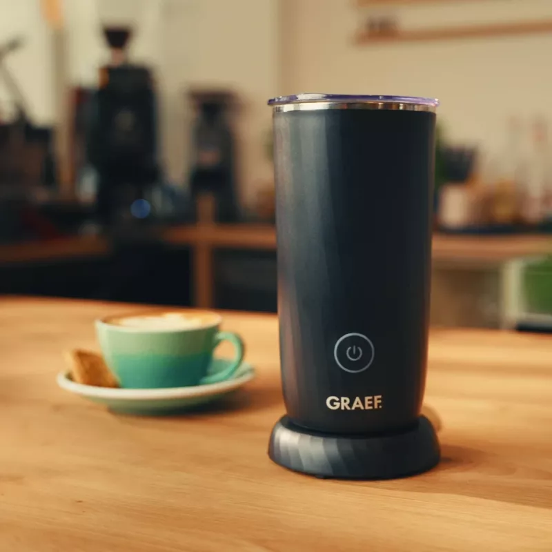 GRAEF MS 402 EU automatische melkopschuimer, 240 ml verwarmingscapaciteit, zwart