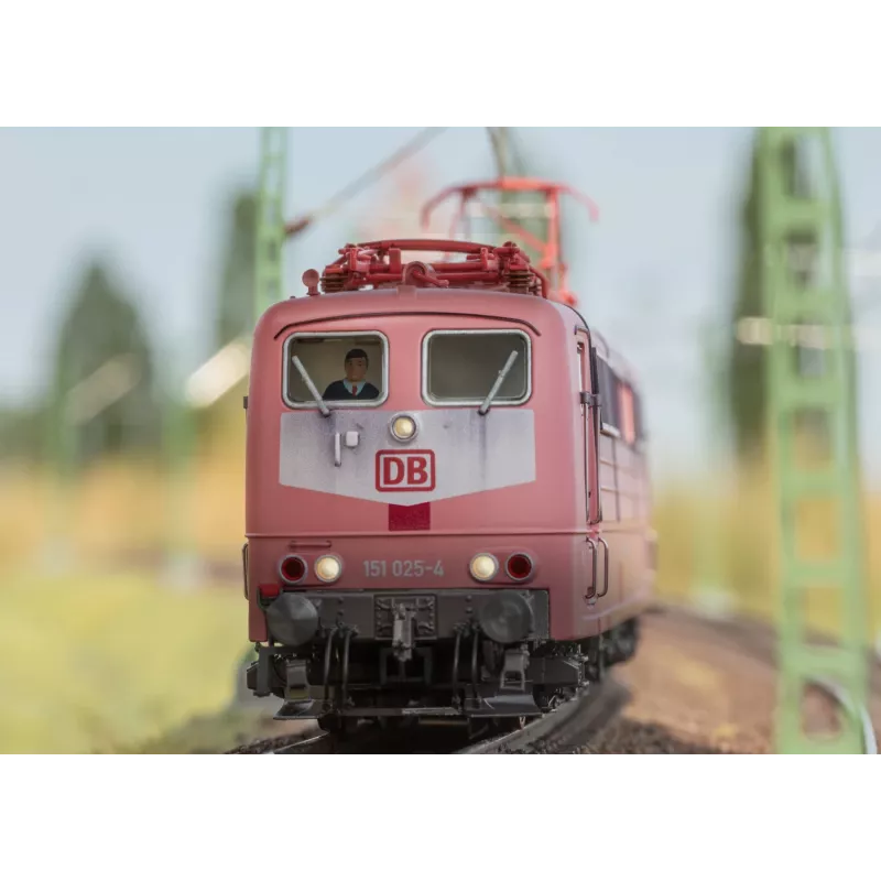 Märklin 39136 H0 elektrische locomotief BR 151 DB oranjerood, mfx+ decoder, lengte 22,4 cm