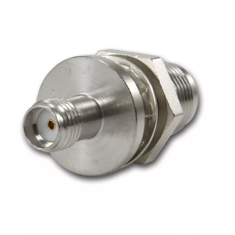 Telegärtner TNC-bus naar SMA-bus coax-adapter, 50 Ohm, DC-6 GHz, nikkel/goud J01019A0028