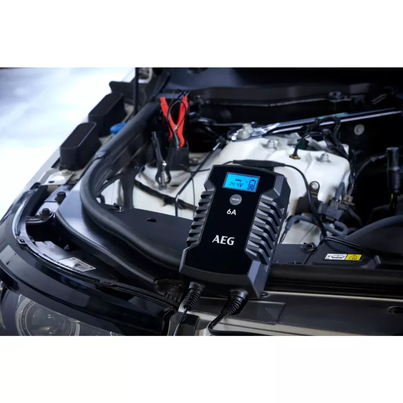 AEG LD6 10617 auto-accuoplader 6V/12V 3A/6A met LCD-display