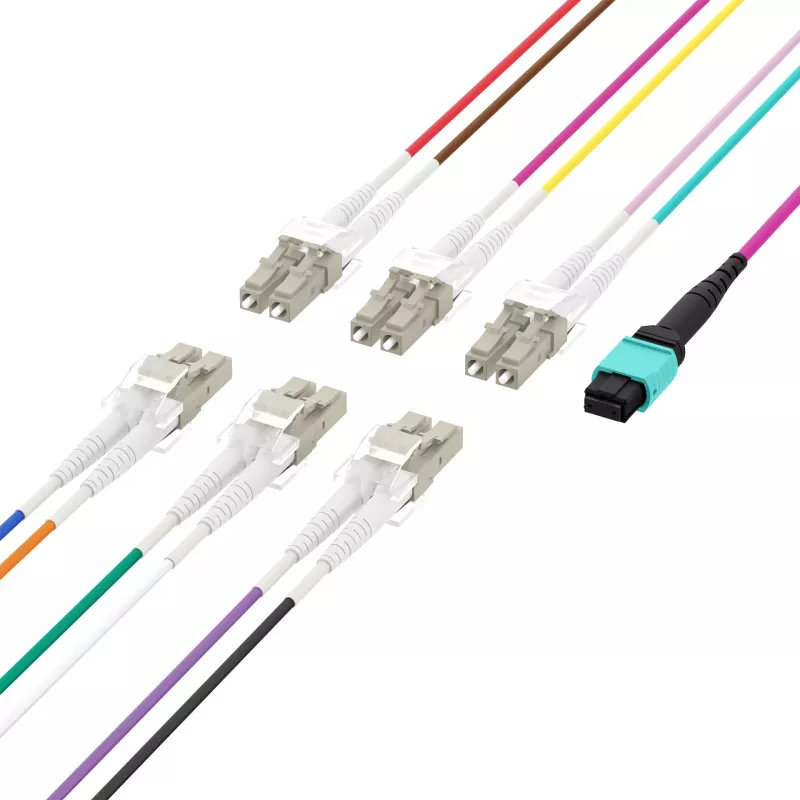 EFB MTP naar LC 12-fiber OM3 LSZH Aqua fan-out patchkabel, 7,5 m MTPF12LCOM3-7,5