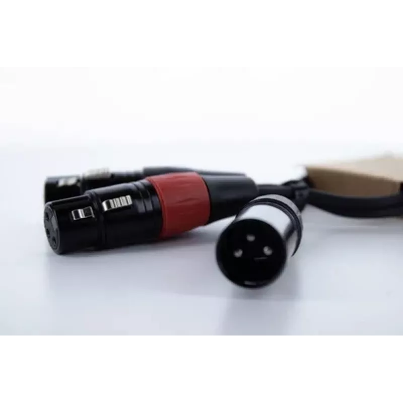 Cordial EY 0,3 MFF XLR Y-adapterkabel - 1x XLR plug naar 2x XLR bus, 0,3 m, zwart 14881