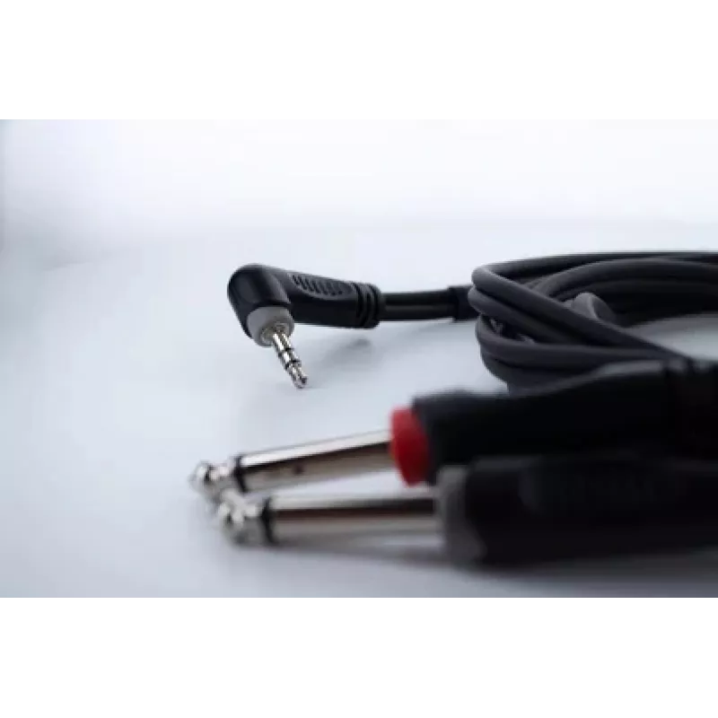Cordial 14869 audio-Y-adapterkabel 3,5mm stereo-jack naar 2x 6,3mm mono-jack 5m zwart