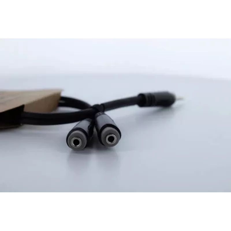 Cordial 14883 3,5 mm stereo Y-adapterkabel, 1x jackstekker naar 2x jackbus, 0,3 m, zwart