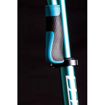 Six Degrees AU 514 step 230 mm voorwiel / 215 mm achterwiel, turquoise