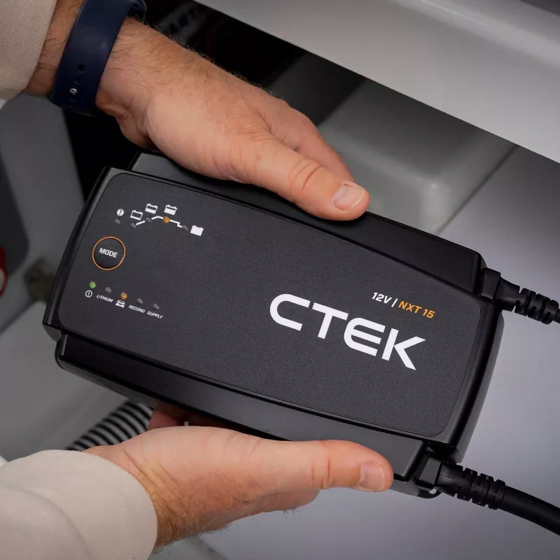 CTEK NXT 15 40-725 intelligente acculader 15A 12V voor loodzuur- en lithiumaccu's